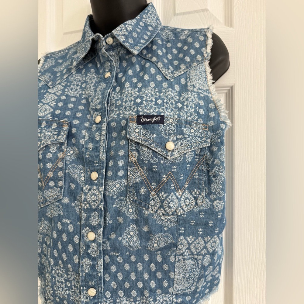 Wrangler Retro Vest Size S Blue Boho Western County Concert Festival Cowgirl